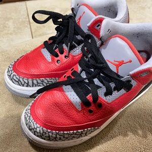 Air Jordan Boys Fire Red 3’s